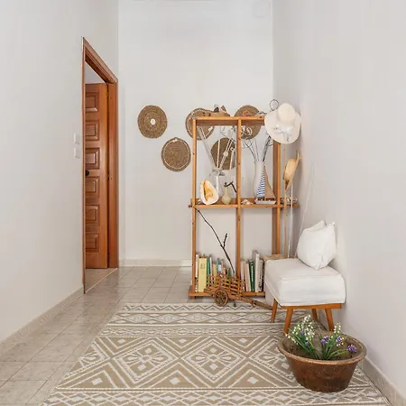 Apartman First-floor Just Steps From The Sea *