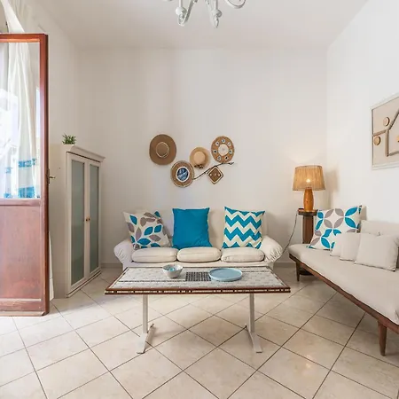 First-floor Just Steps From The Sea *