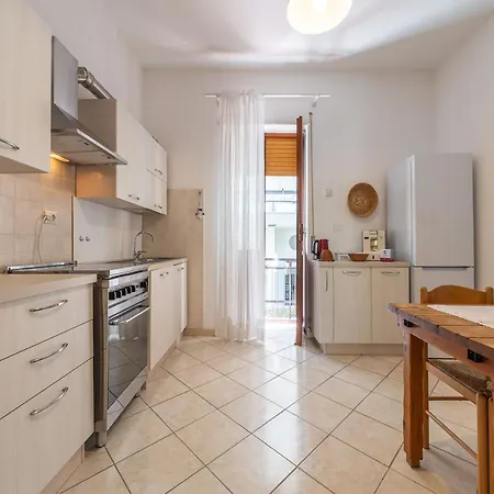 First-floor Just Steps From The Sea *
