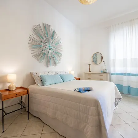 First-floor Just Steps From The Sea * אלגהרו