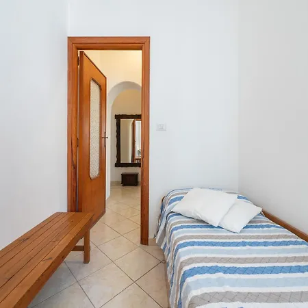 דירה First-floor Just Steps From The Sea