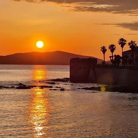 First-floor Just Steps From The Sea * Alghero